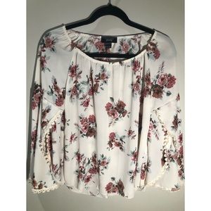 Super cute floral top with bell sleeves